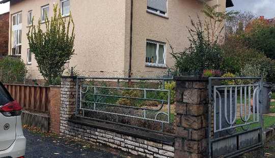 Bild von OFFENBACH-BÜRGEL: Gepflegtes freistehendes 3-Familien-Haus - RIESEN-GARTEN -