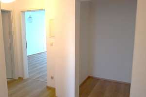 Attraktive 2-Zimmer-Wohnung mit schöner Süd-West-Loggia – Scapinellistr. 9, 81241 Pasing, München – Vorschaubild 4