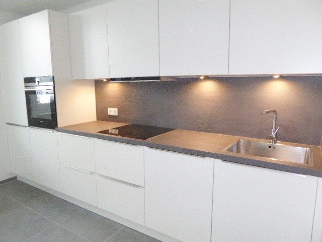 PRAEDIUM......V-E-R-M-I-E-T-E-T image