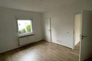Boutique-Boutique-Mehrfamilienhaus mit renovierter und separater 4-Zimmer-Gartenwohnung. – Dulmener Str. 1, 46117 Osterfeld-West, Oberhausen – Vorschaubild 4