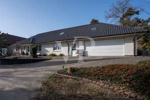 VON POLL IMMOBILIEN - 
Hochwertiger Bungalow im Grünen – Die vollständige Adresse der Immobilie erhältst du vom Anbieter., 52372 Kreuzau – Vorschaubild 4