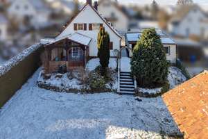 Familienfreundliches Einfamilienhaus mit Kamin, Doppelgarage und großem Garten – Die vollständige Adresse der Immobilie erhältst du vom Anbieter., 89312 Günzburg – Vorschaubild 4