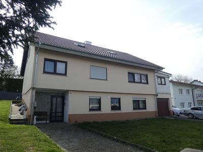 Zentrale Lage trifft Raumvielfalt: Großzügige Liegenschaft mit Einliegerwohnung!