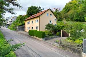 Gepflegtes Dreifamilienhaus in toller Lage in Wasseralfingen – Die vollständige Adresse der Immobilie erhältst du vom Anbieter., 73433 Wasseralfingen, Aalen – Vorschaubild 1