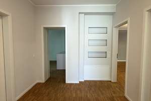 Neu renovierte, geräumige 4-Zimmer-Wohnung mit Balkonen/neuer Küche/Parkplatz – Die vollständige Adresse der Immobilie erhältst du vom Anbieter., 65203 Biebrich, Wiesbaden – Vorschaubild 8