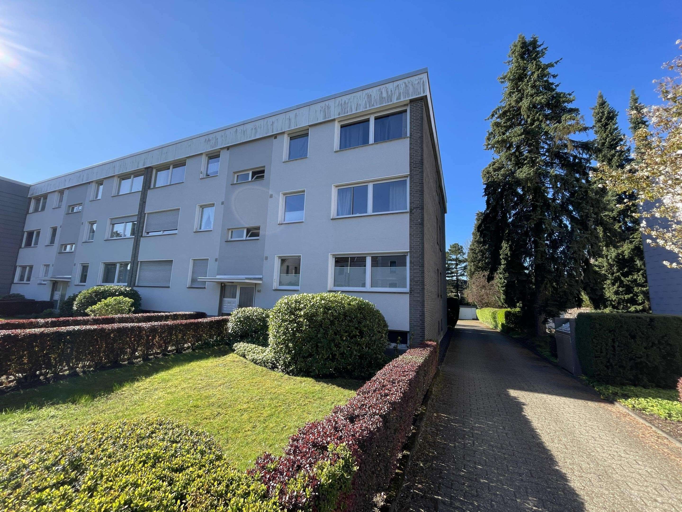 Zentrales Wohnen in Mülheim an der Ruhr mit Balkon und Garage!, Mülheim an der Ruhr – Bild 1