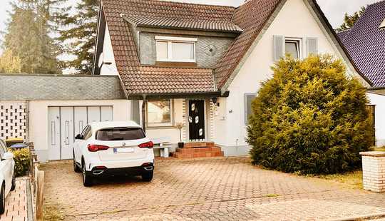 Bild von Wo Ihr Familienleben erblüht - Zuhause mit Garten und viel Platz