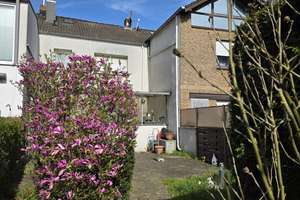 Kernsaniertes RMH | Kamin | Carport | Glasfaser | Garten | Marl – Die vollständige Adresse der Immobilie erhältst du vom Anbieter., 45772 Marl-Hamm, Marl – Vorschaubild 4
