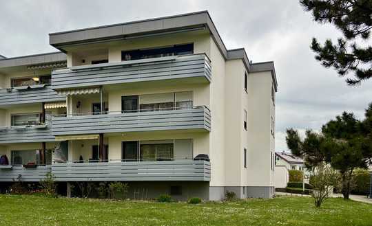 Charmante 3,5 - 4-Zimmer-Wohnung im OG mit großer Sonnenloggia