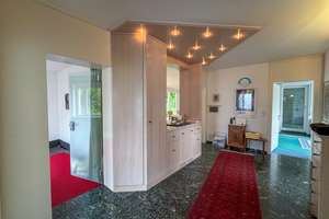 Stilvoll modernisiertes Zweifamilienhaus mit großem Südgarten in ruhiger Bestlage von Neusäß – Die vollständige Adresse der Immobilie erhältst du vom Anbieter., 86356 Neusäß – Vorschaubild 15