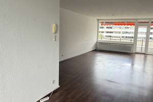 Sonnige 3-Zimmer-Wohnung mit Balkon in Köln-Weiden – Die vollständige Adresse der Immobilie erhältst du vom Anbieter., 50858 Weiden, Köln – Vorschaubild 2
