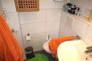 PERFEKTE KAPITALANLAGE MFH GAS-ZH KFF BALKONE GARAGEN SEPARATE KÜCHEN TOP-ZUSTAND RUHIGE LAGE ELLER – 40229 Eller, Düsseldorf – Vorschaubild 10