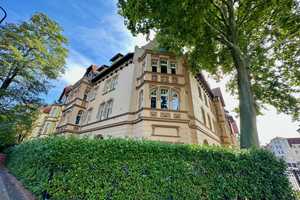 Herrschaftliche Gründerzeitwohnung mit Balkon, Parkett, EBK (optional) u. Stuck in bester Wohnlage – Goethestraße 39, 39108 Magdeburg – Vorschaubild 1