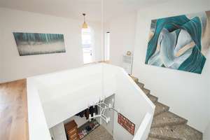 Penthouse mit großer Dachterrasse & Traumblick über Augsburg-Kriegshaber – Die vollständige Adresse der Immobilie erhältst du vom Anbieter., 86156 Kriegshaber, Augsburg – Vorschaubild 3