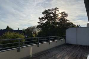Helle 4-Zimmer-Maisonette mit Balkon und EBK in Angermund