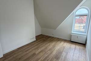 Hochwertige 2 -Zimmer DG Wohnung nach DG-Ausbau, nur schriftl. Anfragen – Holtenauer Strasse 205, 24106 Wik, Kiel – Vorschaubild 8