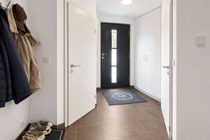Modernes Stadthaus mit Dachterrasse und Blick ins Grüne | Oberneuland | provisionsfrei – Die vollständige Adresse der Immobilie erhältst du vom Anbieter., 28355 Oberneuland, Bremen – Vorschaubild 5