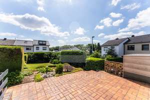 Reiheneckhaus mit Garten und Garage in schöner Lage in 50354 Alt-Hürth! – Die vollständige Adresse der Immobilie erhältst du vom Anbieter., 50354 Hürth – Vorschaubild 3