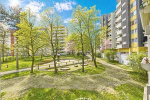 Sehr schöne renovierte WG-geeignete 2 Zi.-Whg. mit Südwest-Balkon und Einbauküche in ruhiger Lage – Die vollständige Adresse der Immobilie erhältst du vom Anbieter., 81735 Neuperlach, München – Vorschaubild 4