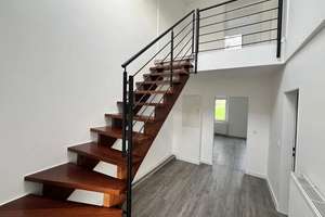 Stilvolle Maisonettewohnung mit separatem Apartment – Modernisiert, vielseitig und sofort bezugsfrei – Die vollständige Adresse der Immobilie erhältst du vom Anbieter., 41238 Giesenkirchen-Mitte, Mönchengladbach – Vorschaubild 3