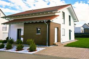 PROVISIONSFREI: Freistehendes Einfamilienhaus mit Erdwärme A+ Energieverbrauch 12,1 kWh/(m²a) – Die vollständige Adresse der Immobilie erhältst du vom Anbieter., 91452 Wilhermsdorf – Vorschaubild 1