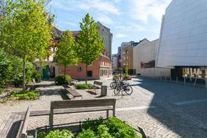luxuriös ausgestattete 4-Zi.-Wohnung mit riesiger Westloggia und Blick ins Grüne – Schützengasse 20, 1067 Wilsdruffer Vorstadt/Seevorstadt-West, Dresden – Vorschaubild 22