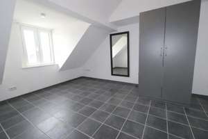 Charmante 3-Zi-Dachgeschosswohnung in Essen: Ideal für Singles und Paare! – 45143 Altendorf, Essen – Vorschaubild 9