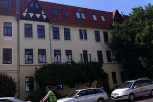 **kleine 2 Zimmerwohnung mit Balkon und Einbauküche, ideal für Studenten oder Auszubildende** – Wolfenbütteler Straße 45, 39112 Sudenburg, Magdeburg – Vorschaubild 2