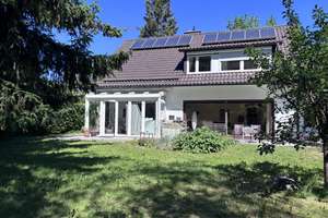 Einzigartiges Südgrundstück mit EFH in ruhiger Villenlage im Grünen in München-Bogenhausen