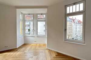 Beliebte und Zentrale Lage! 
Modernisiert Wohnung! – Stuttgart – Vorschaubild 1