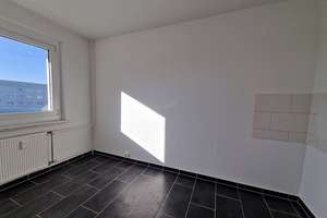 Einziehen und wohlfühlen***gemütliche 3-Zimmer-Wohnung mit Wannenbad und großen Balkon! – Jupiterstraße 38, 4205 Grünau-Nord, Leipzig – Vorschaubild 9