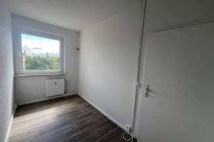 Familienfreundliche 4-Zimmer Wohnung mit Balkon in Zwickau, Neuplanitz – Dortmunder Straße 20, 8062 Neuplanitz, Zwickau – Vorschaubild 5