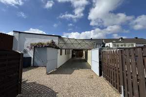 Großzügiges Reihenmittelhaus mit Nebengebäuden, Garten & Garage in Hückelhoven-Hilfarth – Die vollständige Adresse der Immobilie erhältst du vom Anbieter., 41836 Hückelhoven – Vorschaubild 2