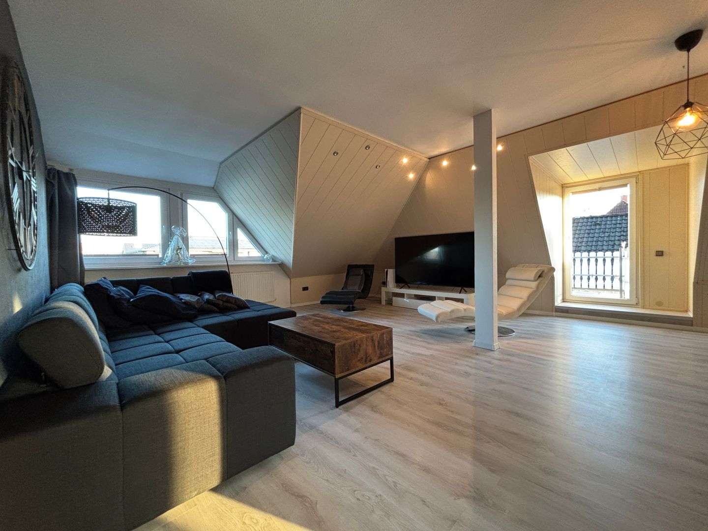 Immobilie in Weyhe - Weyhe: Großzügige 3-Zimmer-Wohnung mit 2 Bädern, Dachterrasse und Balkon - Bild 4