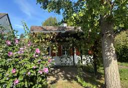 Vorgarten mit Freisitz