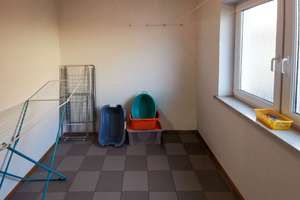 Top gepflegtes Mehrfamilienhaus in idyllischer Lage - 7,8 % Sollrendite – Die vollständige Adresse der Immobilie erhältst du vom Anbieter., 7955 Auma – Vorschaubild 9