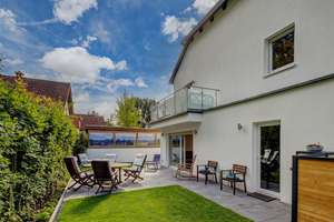 Architekten-Haus in idyllischer A1-Mikrolage, Raumwunder, 300m Luftlinie zur Isar, 8km v. Zentrum!  – Isaraustraße 16a, 85774 Unterföhring – Vorschaubild 3