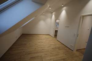 Erstbezug Geräumiges 5-Zimmer-Reihenhaus mit Garten, EBK, CarPort – Lohhofer Straße 10, 90453 Krottenbach, Mühlhof, Nürnberg – Vorschaubild 25