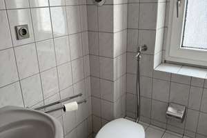 Helle 3-Zimmer Dachgeschosswohnung in Duisburg-Mittelmeiderich – Die vollständige Adresse der Immobilie erhältst du vom Anbieter., 47137 Mittelmeiderich, Duisburg – Vorschaubild 5