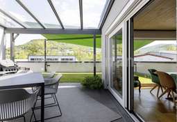 überdachte Dachterrasse