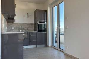 Exklusive 2-Zimmer-Penthousewohnung (91,5 m²) mit großer Dachterrasse direkt am Europagarten – Niedernhausener Straße 53, 60326 Gallus, Frankfurt am Main – Vorschaubild 12