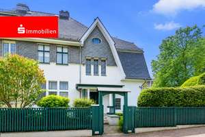 Liebhaberobjekt - Denkmalgeschütze Stadtvilla (Doppelhaushälfte) in Limburg Stadt