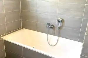 RESERVIERT!  1 Fam. Haus mit 2. Garagen, 4. Stellplätze großer Garten + kl. Hinterhaus TOP Zustand – Uhlandstraße 17, 63457 Main-Kinzig-Kreis – Vorschaubild 23