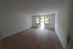 Frisch renovierte 2-Raum-Wohnung mit Balkon in Stuttgart – Stuttgart – Vorschaubild 2
