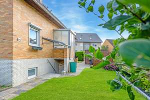 Zuhause für Generationen – vielseitiges Zweifamilienhaus mit Gartenidylle – Die vollständige Adresse der Immobilie erhältst du vom Anbieter., 38446 Nordsteimke, Wolfsburg – Vorschaubild 13