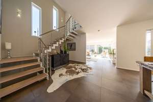Moderne Stadtvilla mit Garten und Pool im begehrten Hanseviertel in Lüneburg – Die vollständige Adresse der Immobilie erhältst du vom Anbieter., 21337 Neu-Hagen, Lüneburg – Vorschaubild 4