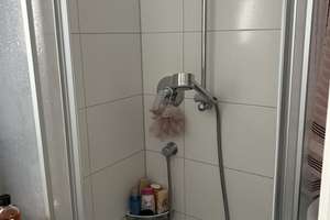 Zuhause mit drei geräumigen hellen Zimmern in zentraler Lage von Düsseldorf – Die vollständige Adresse der Immobilie erhältst du vom Anbieter., 40210 Friedrichstadt, Düsseldorf – Vorschaubild 10