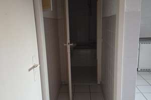 Helle 2-Zimmer-Dachgeschosswohnung in attraktiver Lage von Köln-Deutz – Tempelstraße 57, 50679 Deutz, Köln – Vorschaubild 4