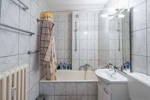 Bonn-Südstadt: 4 Zimmer mit Balkon – selbst einziehen oder clever als WG vermieten – Die vollständige Adresse der Immobilie erhältst du vom Anbieter., 53113 Gronau, Bonn – Vorschaubild 24