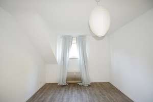 Ein Traum in KR-Uerdingen: sanierte 2-Zimmer-Wohnung mit großem West Balkon, EBK u. Garage – Bergstr. 62, 47829 Uerdingen, Krefeld – Vorschaubild 17